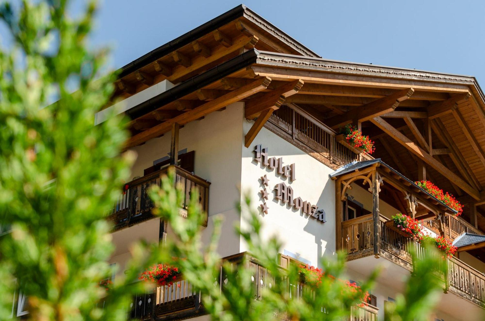 Monza Dolomites Hotel Моэна Экстерьер фото